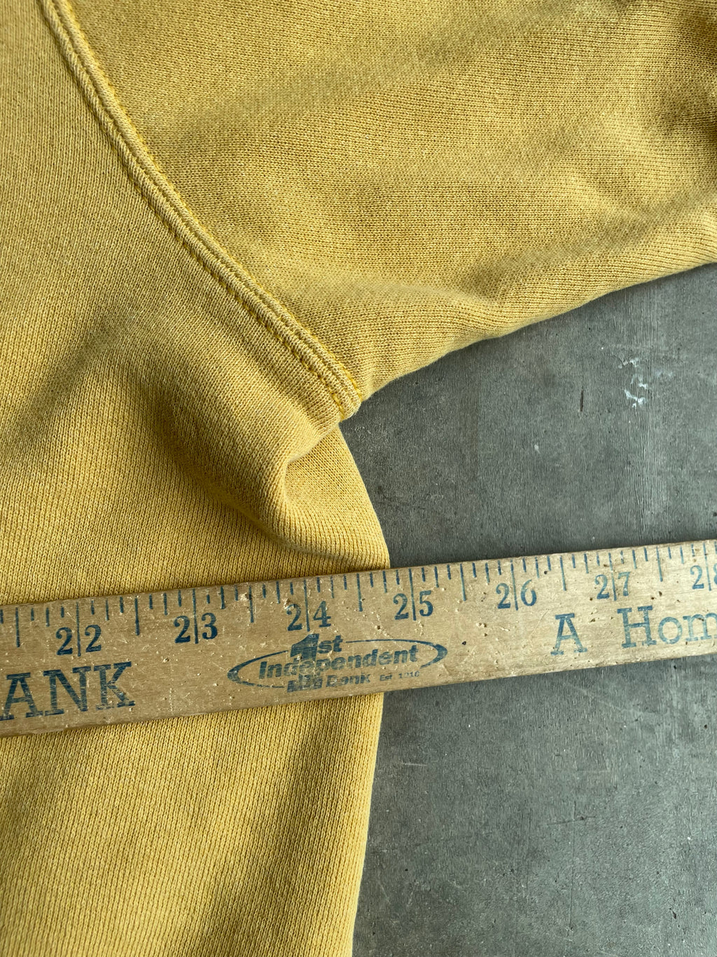 90s Nike Sweatshirt "Honey Yellow" Size L