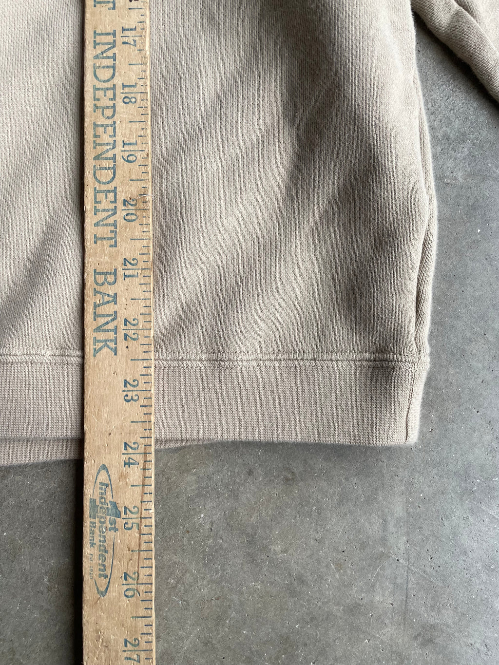 Y2K Nike Sweatshirt "Peace Love Nike" Size L