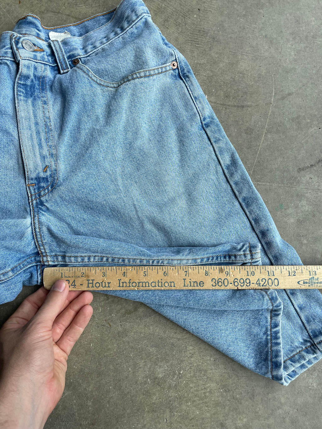 Levi's Jorts Size 33