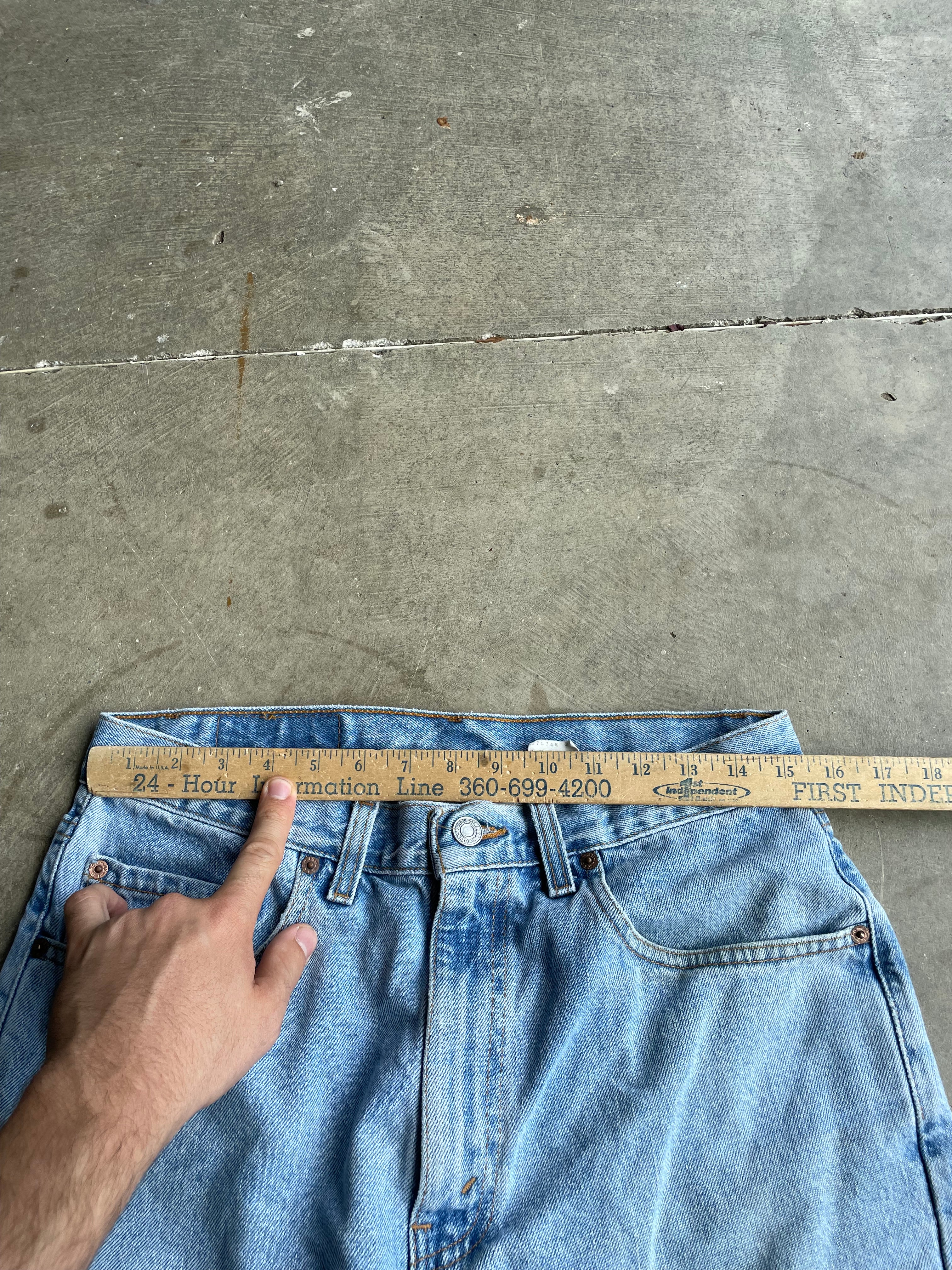 Levi's Jorts Size 33