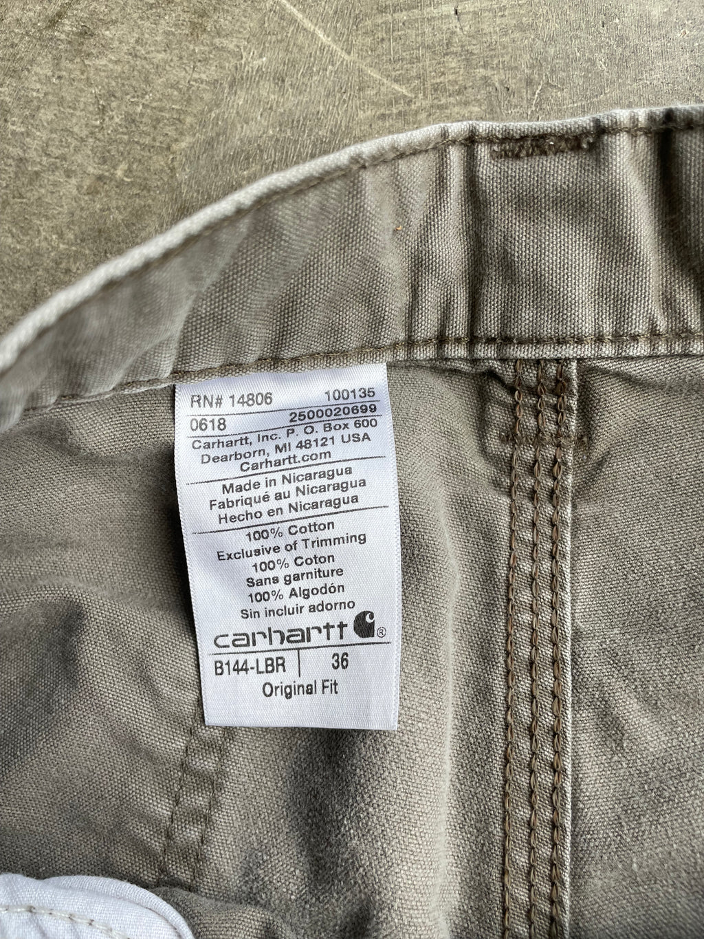Brown Carhartt Shorts Size 36